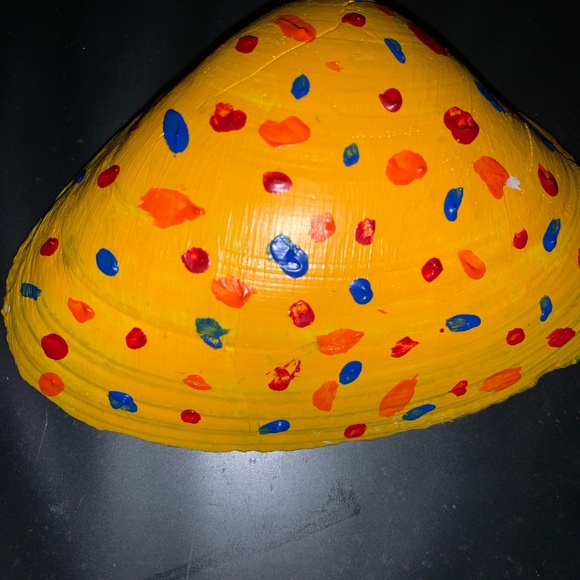 handmade Martha’s Vineyard shell - Picture 2 of 3